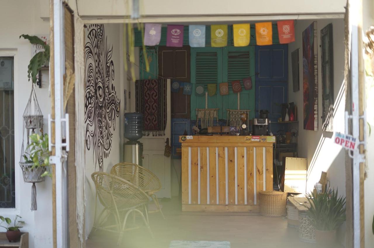 Oke Baik Hostel Yogyakarta Exterior photo